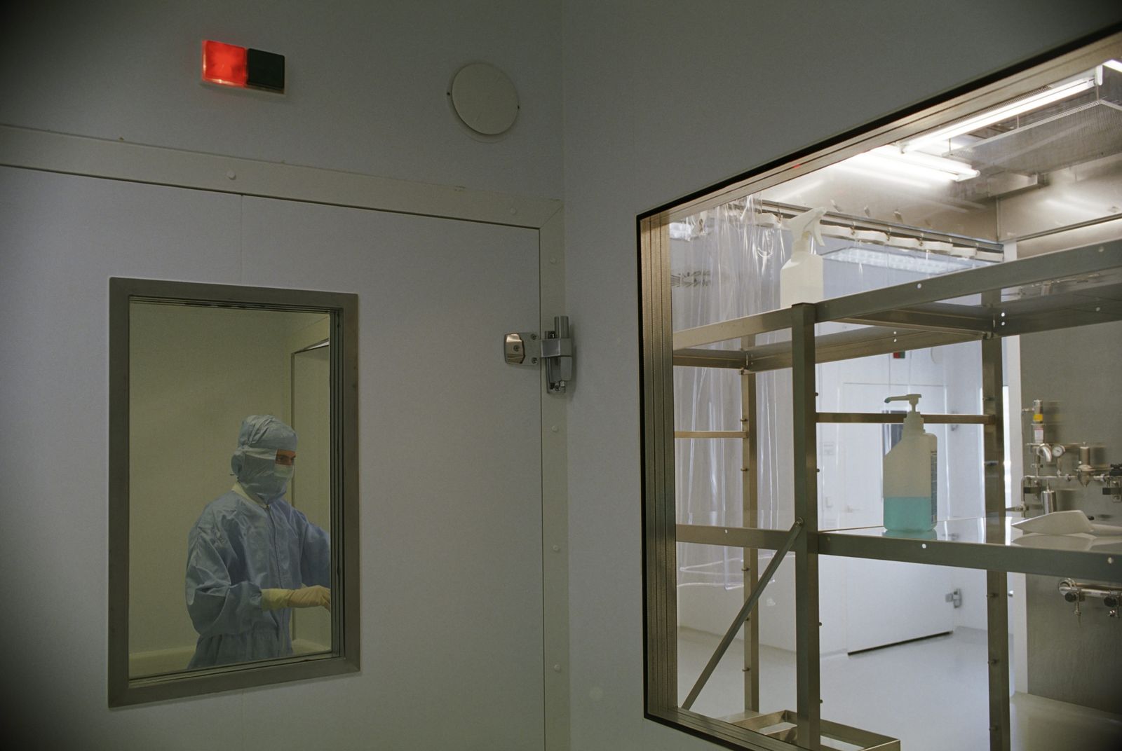 Clean room glass vision panel and door